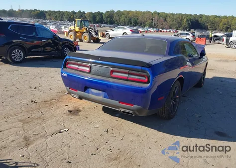 2021 Dodge Challenger Sxt z USA, uszkodzony, nr VIN 2C3CDZAG9MH552541